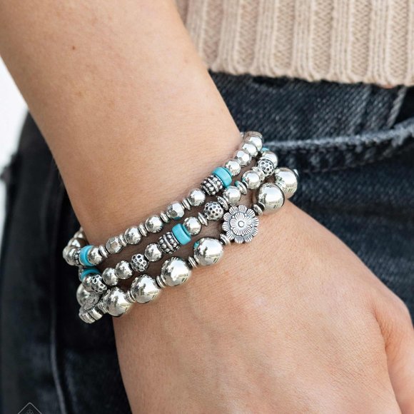 paparazzi Jewelry - Garden Party Passion - Blue Bracelet